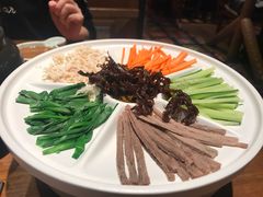 鸡丝凉米线-云海肴·汽锅鸡·云南菜(天山百盛优客店)