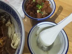 -沪西老弄堂面馆(定西路店)