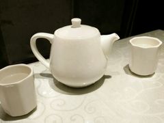 -湖庭壹品鸭王·传统北京烤鸭·别墅私房菜·庭院宵夜(江宁店)