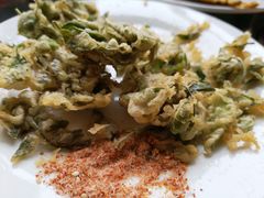 炸花椒芽-姥家大锅台水库渔家