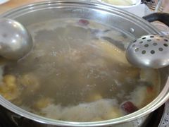 本鸡锅-新招鲜(桃浦路店)