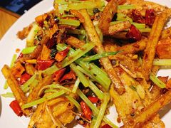 -十三式重庆江湖菜(金茂览秀城店)