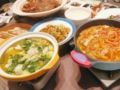 -香山湖家家宴(中山陵店)
