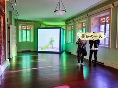 -Nathalie Djurberg与Hans Berg“牛皮纸包裹的月亮”-Prada荣宅当季展览