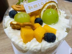 椰香斑斓蛋糕-勒甜LO CHO·私人订制低糖代糖纯动物奶油生日蛋糕(新开路店)