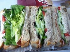 吞拿鱼三明治-巴黎贝甜(银城东苑店)