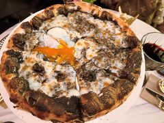 招牌黑松露蘑菇披萨-IL TEATRO 精品意大利餐厅