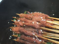 -虾弄弄海派小龙虾·牛羊蝎子火锅