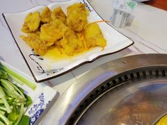 -雪乡人家东北菜·铁锅炖一切(高斯路店)