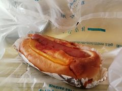 蒜泥香肠包-新侨三宝乐面包店(崇文门店)