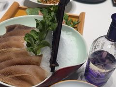 -红鼎豆捞·非遗鲍皇汤火锅(宝丰路店)