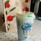 再配上一杯奈雪真的是最完美的下午茶了