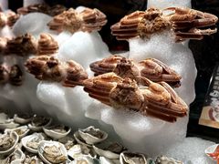 -雍容荟帝王蟹活龙虾展台自助(IFS黑金店)
