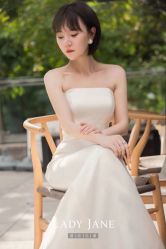 -Lady  Jane高端婚纱礼服馆