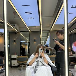 -藤野造型烫发染发