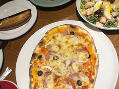-JINNS锦时 steak&pizza(浸信会礼拜堂旧址店)