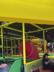 -蹦蹦跳跳(新奥购物中心店)