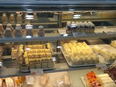 面包甜点陈列柜-老大昌(淮海中路店)
