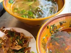 -花溪牛肉粉(八鸽岩店)