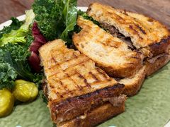 超级牛肉帕尼尼-O'mills Sourdough Bakery&Bistro(永嘉路店)