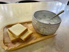 -啰啰冰屋(景洪总店)