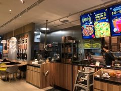 -乐凯撒披萨(汇港购物中心店)