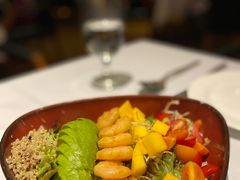 鲜虾藜麦牛油果沙拉-哈布斯扒房(华发商都店)