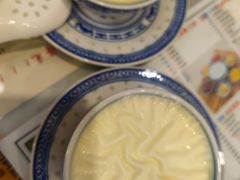-广信牛奶甜品世家(台东店)