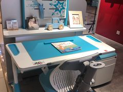 -康朴乐儿童学习桌椅(蓝色港湾店)