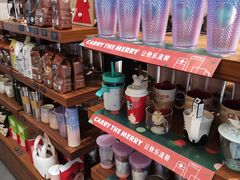 零售区-星巴克臻选(成都宽窄巷子店)