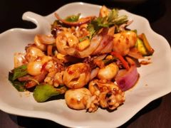 -大头虾越式风味餐厅(光明广场店)