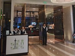 -广州万富希尔顿酒店·感趣自助餐厅·金秋蟹宴生蚝海鲜刺身烧烤