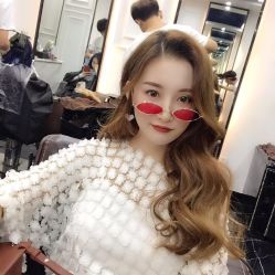 -INS hair salon