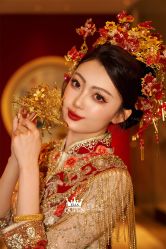 点击看大图 -艾拉·女王婚纱礼服馆