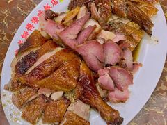 三拼烧味饭-陈光记烧腊店(罗保博士街店)