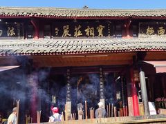 -峨眉山报国寺