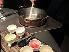 -左庭右院鲜牛肉火锅黑金店(陆家嘴中心店)