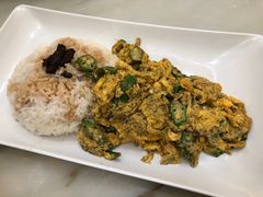 黑松露秋葵滑蛋炒饭-翠华餐厅(香港国际机场店)