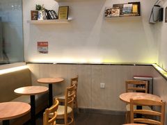 用餐区-BreadTalk面包新语·烘焙蛋糕(领展购物广场店)