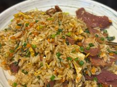 招牌烤肉炒饭-扬二春炒饭(国庆路总店)