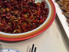 酥香漫山红川椒鸡丁肥肠-悦融琥珀·京鲁菜·海味珍品(西单店)