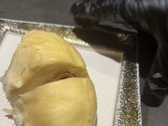 -铭牛烧肉·和牛海鲜自助(高新月牙湖店)