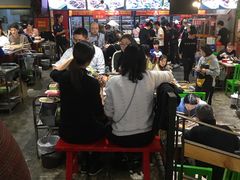大堂-钢管厂歆瑞源油卤串串香(春熙路太古里店)