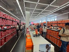 -NIKE上海青浦换季优惠店