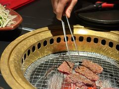 -山川小町·极番烧肉(新地假日广场店)