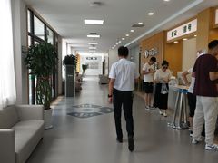 -大连何氏眼科医院