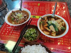 -老吴起黄米饭炖羊肉剁荞面