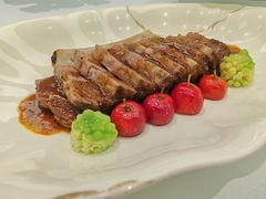 -园中园美食城