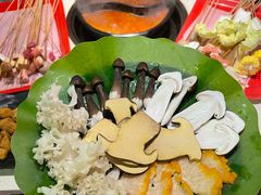 -钢管厂五区小郡肝串串香火锅(梅川路店)