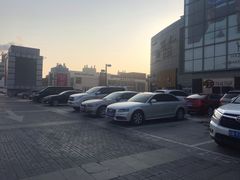 -北京华联万柳购物中心-停车场